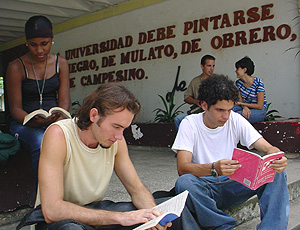 Estudientes de la Universidad de Camag&uuml;ey