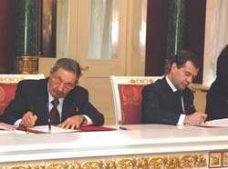 Ambos presidentes firman el Memorando
