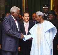 Esteban Lazo Hern&aacute;ndez, fue recibido en audiencia solemne por el Presidente de la Rep&uacute;blica Federal de Nigeria, su Excelencia Sr. Alhaji Umaru Yar`Adua