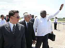 Mandatario electo de Panamá recibe a Esteban Lazo