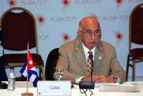 Jos&eacute; Ram&oacute;n Machado Ventura fue recibido por el canciller venezolano Nicol&aacute;s Maduro