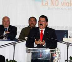 Manuel Zelaya, Presidente de Honduras, exigi&oacute; la v&iacute;spera el fin de las sanciones de la Organizaci&oacute;n de Estados Americanos (OEA) contra Cuba y del bloqueo econ&oacute;mico