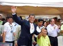 Rafael Correa triunfa en Ecuador