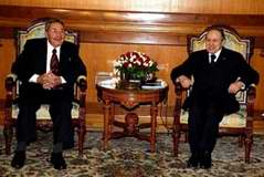Sostienen conversaciones oficiales Ra&uacute;l Castro y Abdelaziz Bouteflika