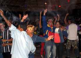 De fiesta los espirituanos por el 51 aniversario de la Revolución