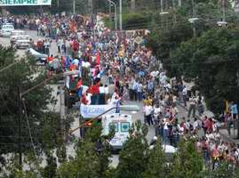 Caravana de la Victoria, al rememorar la entrada del Comandante en Jefe Fidel Castro a esta ciudad hace 50 años.