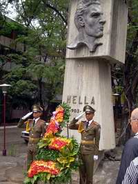 Homenaje a Julio Antonio Mella en Santiago de Cuba