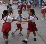 Escolares cubanos