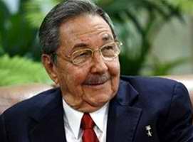 Ra&uacute;l Castro llega a Egipto