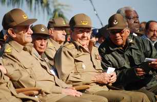 Ra&uacute;l Castro presidi&oacute; homenaje a la Seguridad del Estado