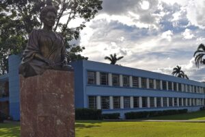 Celebra Universidad Central de Las Villas su aniversario 70