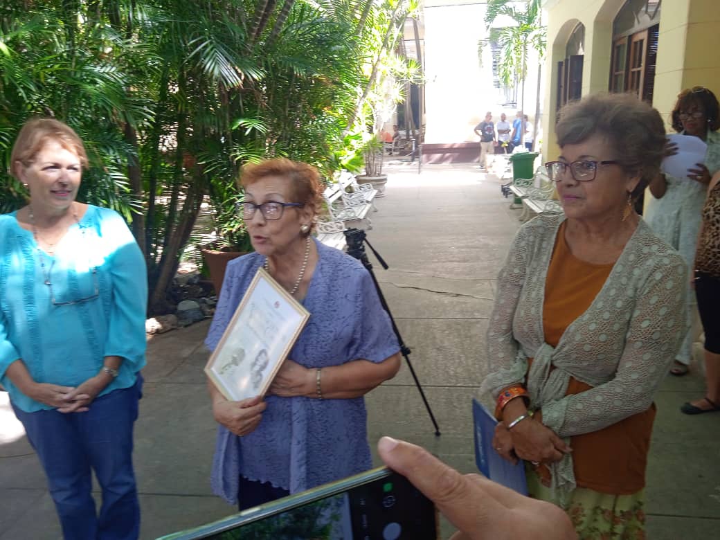 Celebran en la UNEAC el Día del Locutor