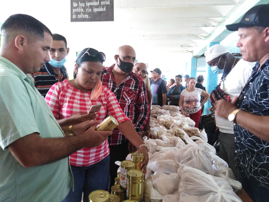 Celebran aniversario 64 de la Revolución desde el tunero Manatí