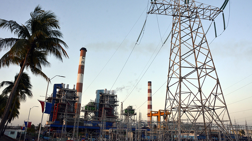 Sin energía desde Cienfuegos a Guantánamo, informa la UNE