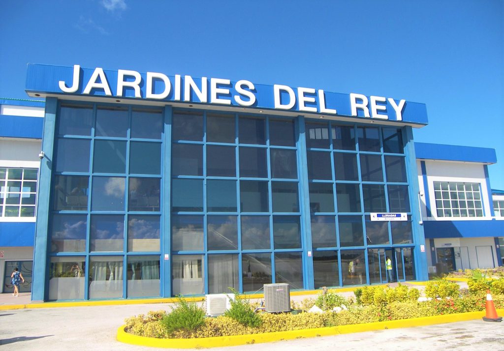 Inauguran ruta aérea Monterrey-Habana-Cayo Coco