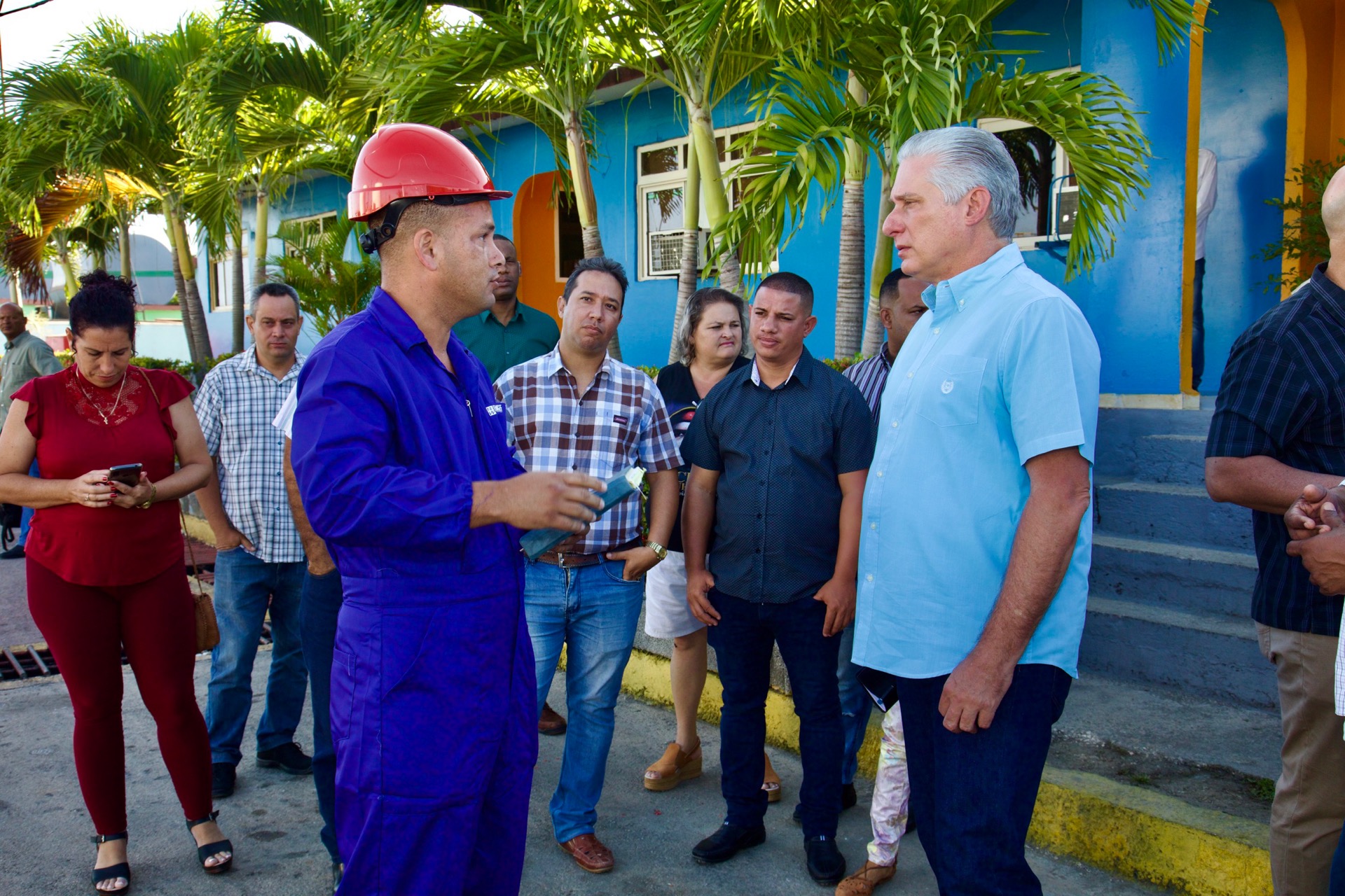 Todos unidos, venciendo retos