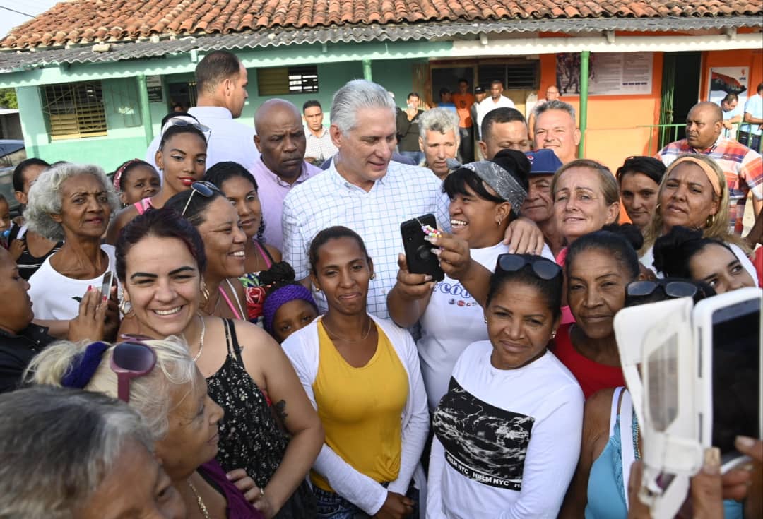 La Revolución es más grande que nosotros mismos