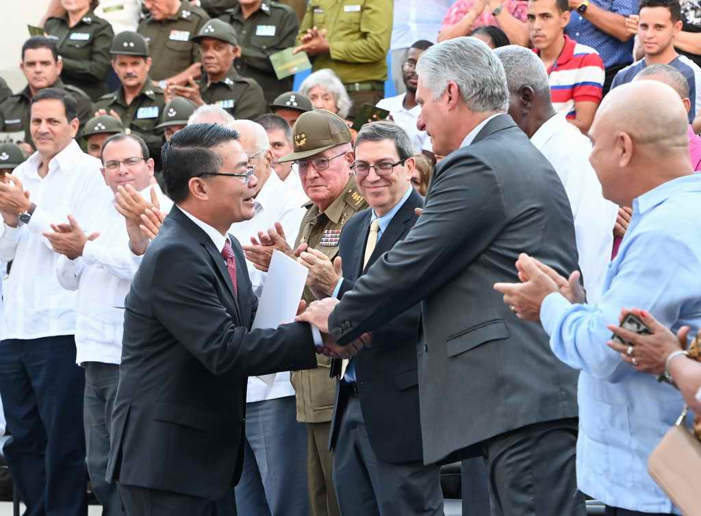 diaz canel acto 50 vietnam foto er 2