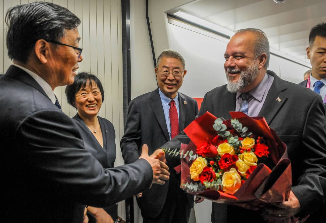 Primer ministro cubano llega a China