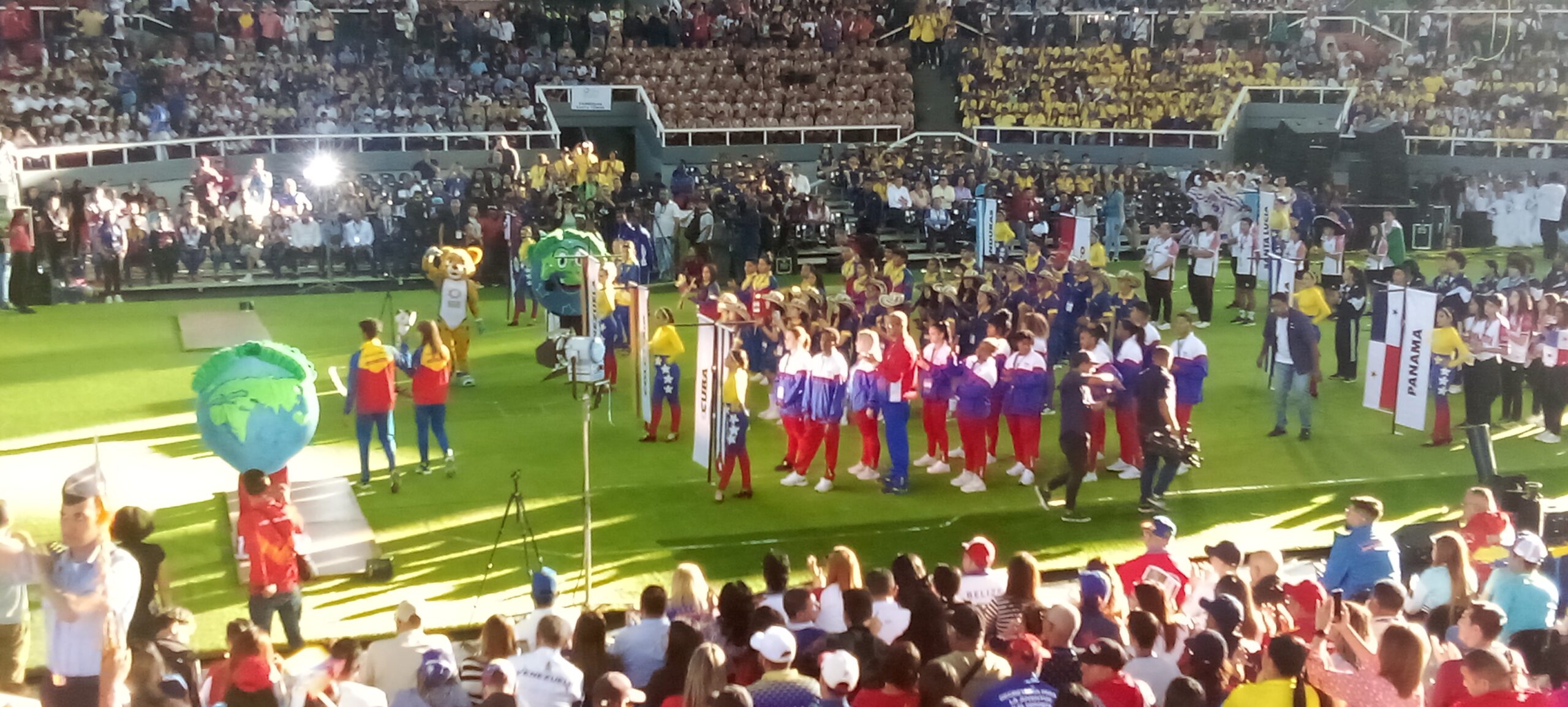 Inauguran en Caracas VI Juegos Deportivos Escolares Centroamericanos y del Caribe