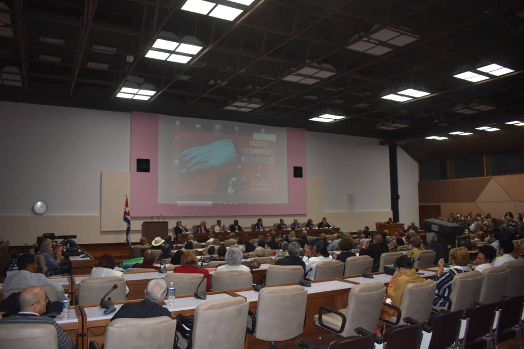 Ratifican artistas e intelectuales cubanos voluntad de crear en la Cuba de hoy