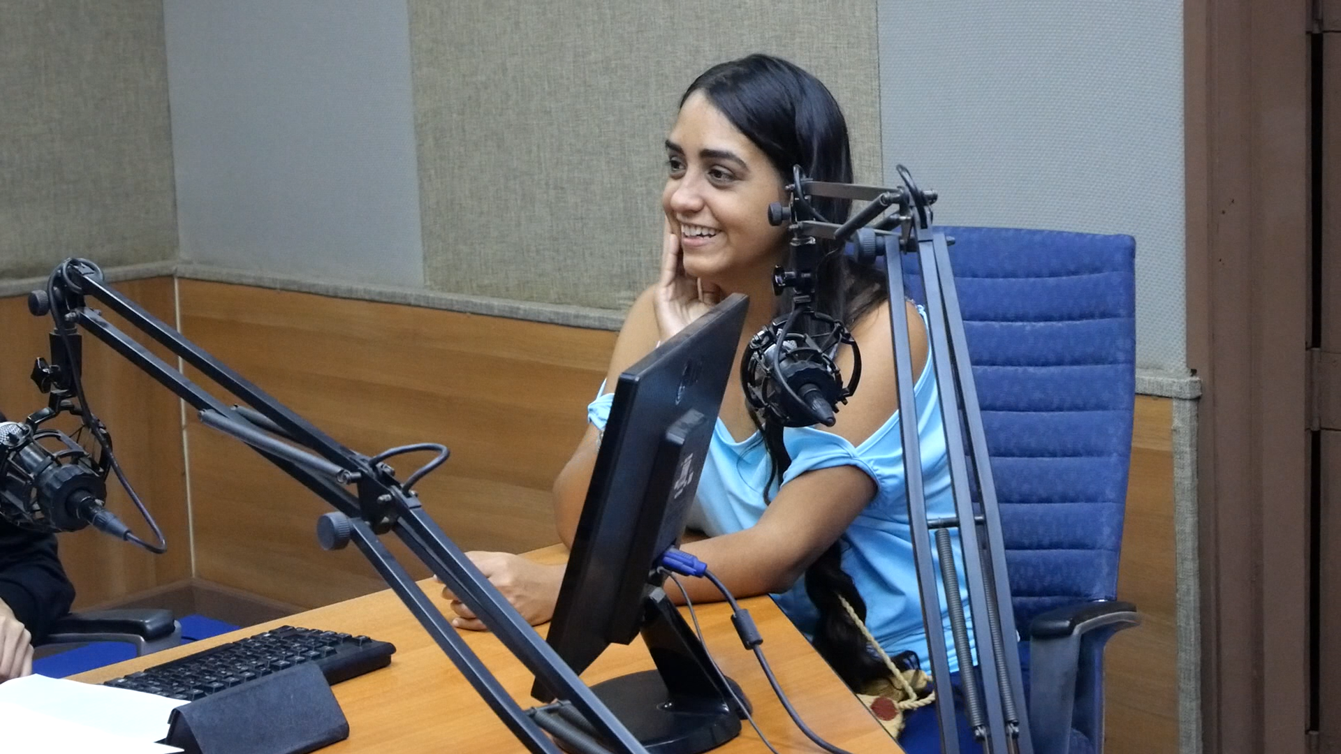 Náthaly Hernández Chavez: los mundos literarios de la mujer violeta