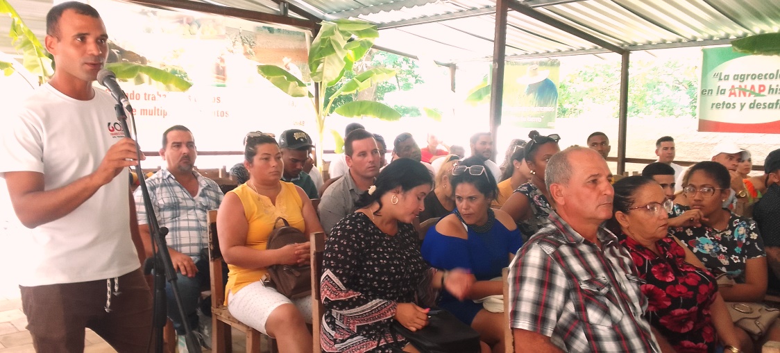 activo juvenil campesino en Cienfuegos