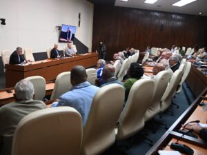 Encuentro con expertos y científicos