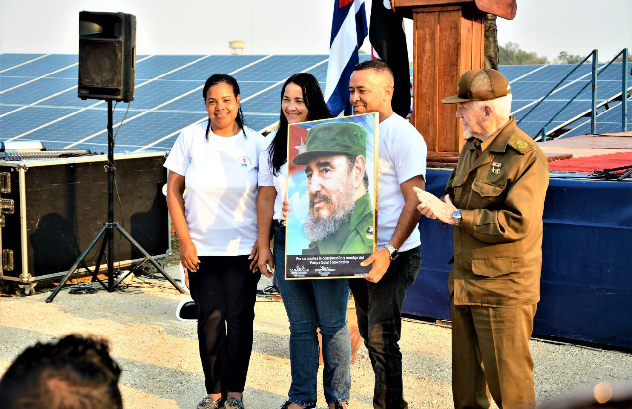 Inauguró vice primer ministro parque solar fotovoltaico en Granma