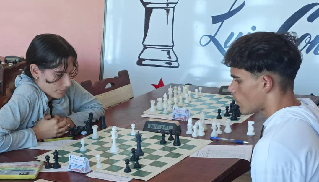 Se impuso el espirituano Kemel Gallo en Torneo de Blitz "Villa del Yayabo 2025"