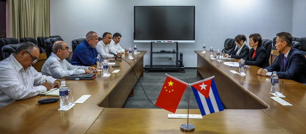 Cuba y China fortalecen el vínculo entre Aduanas
