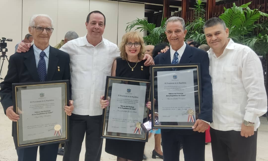 Héroed el Trabajo del Minsap