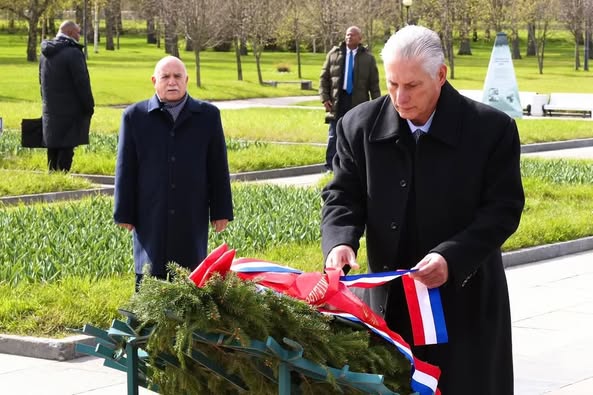 homenaje a los másrtires de la amdre patria