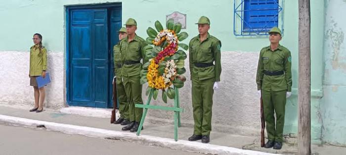 Homenaje en La Habana a bomberos caídos en el incendio de la calle Patria