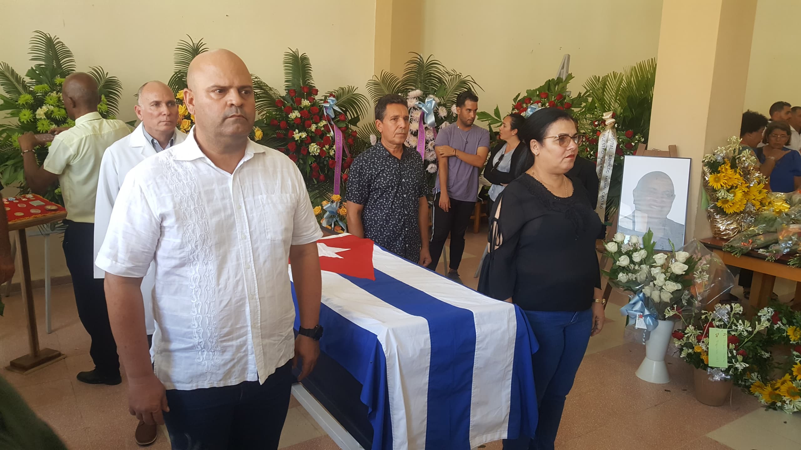 homenaje a Armando caballero