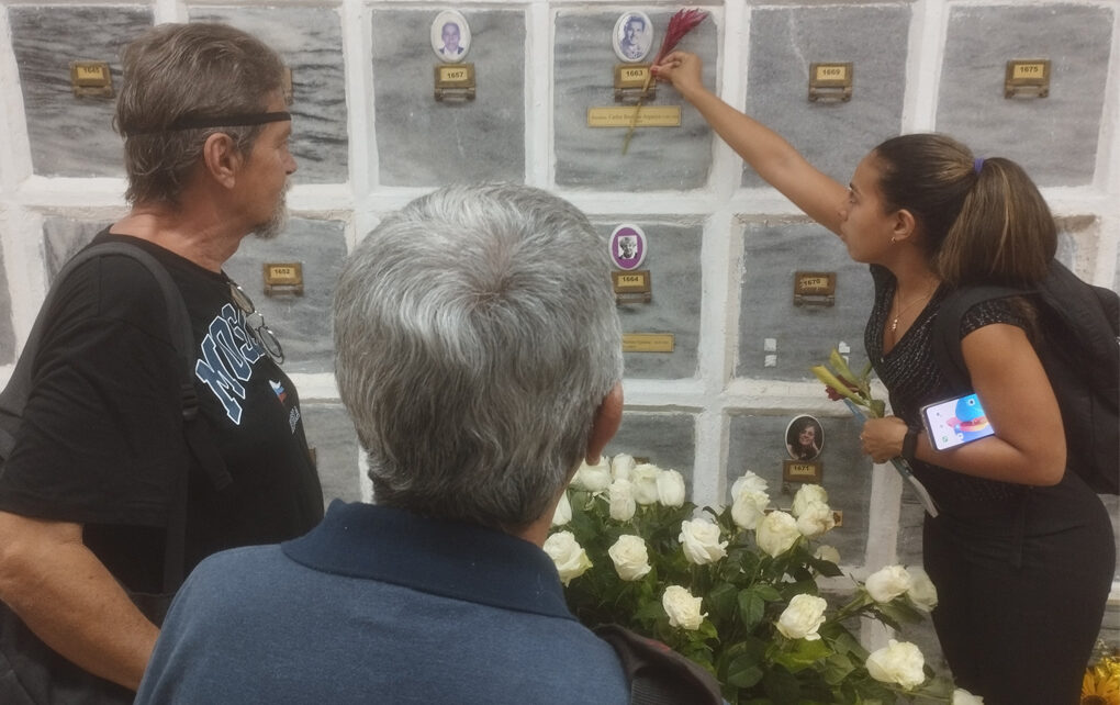 Homenaje a Carlos Bastidas