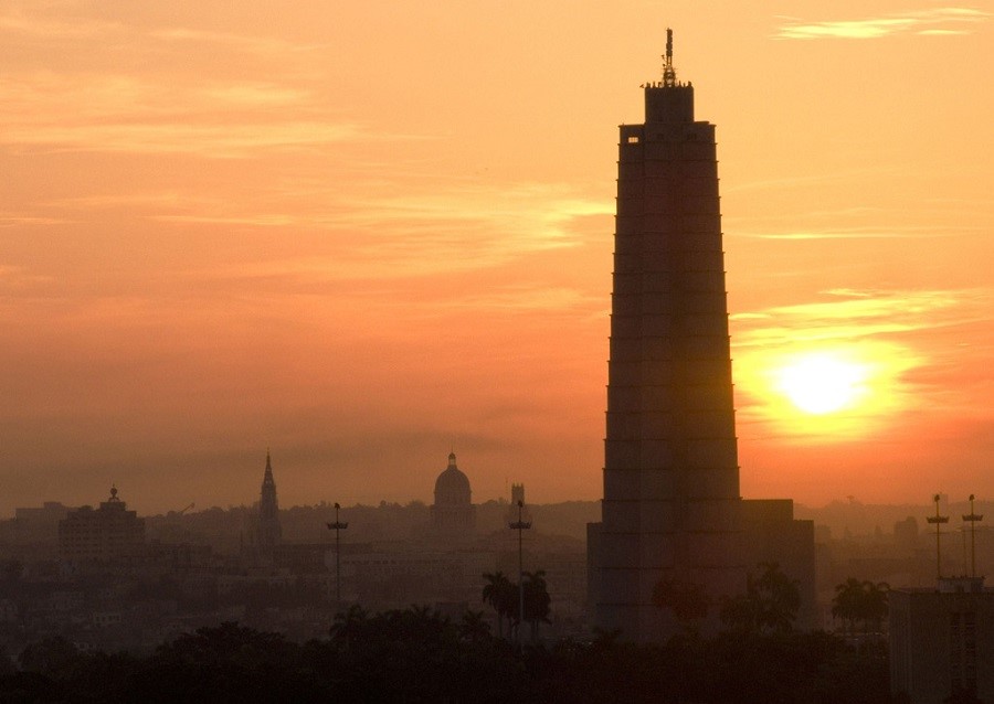 Amanecer en La Habana