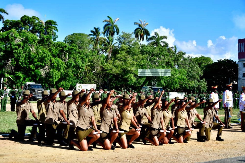 nuevos graduados enseñanza supeior militar