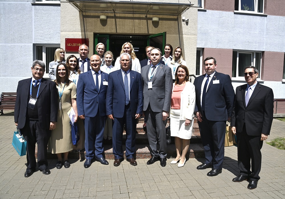 Díaz-Canel Empresa Farmacéutica Belarús