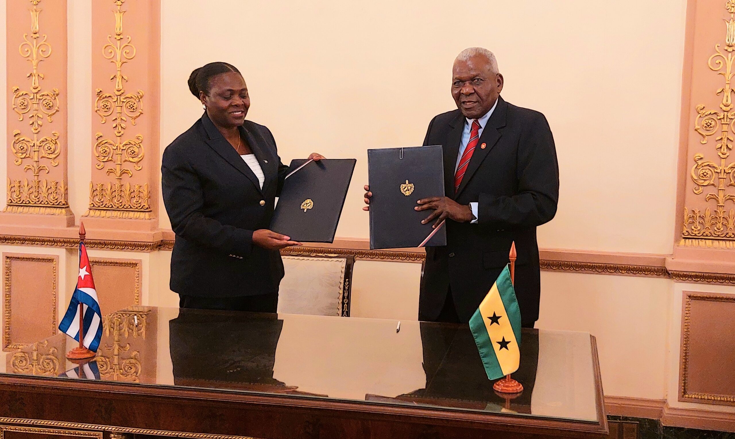 Cuba y Santo Tomé y Príncipe fortalecen la cooperación bilateral en el ámbito parlamentario