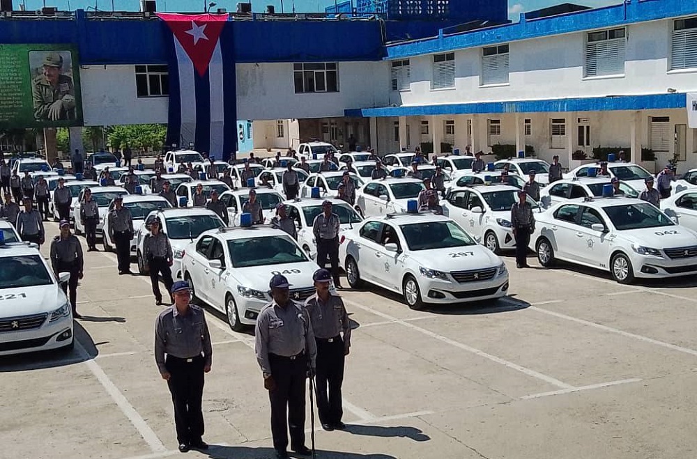 Homenaje de la PNR al combatiente caído en cumplimiento del deber