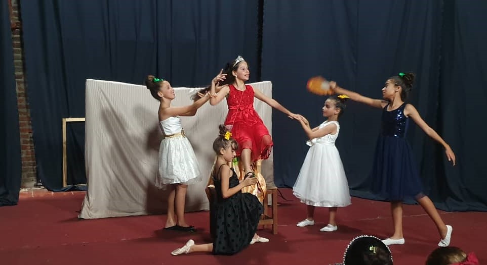 Compañía de teatro Colibrí
