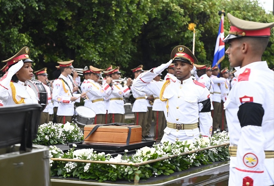 Ceremonia de honras fúnebres de Ricardo Cabrisas