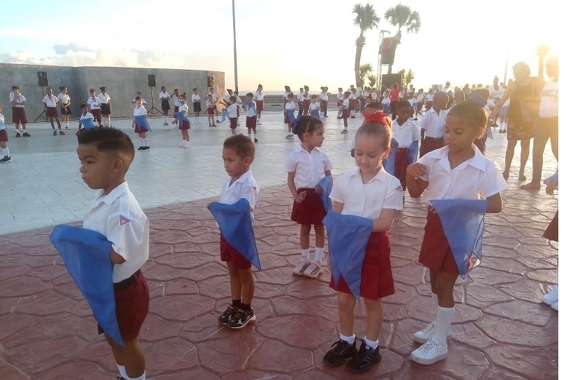 Realizan en La Habana Acto Nacional de ingreso a la Organización de Pioneros José Martí