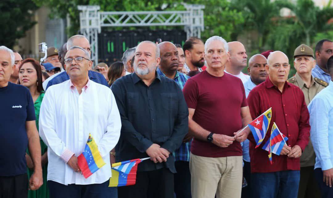 Cuba ratifica su hermandad revolucionaria con Venezuela en acto de solidaridad
