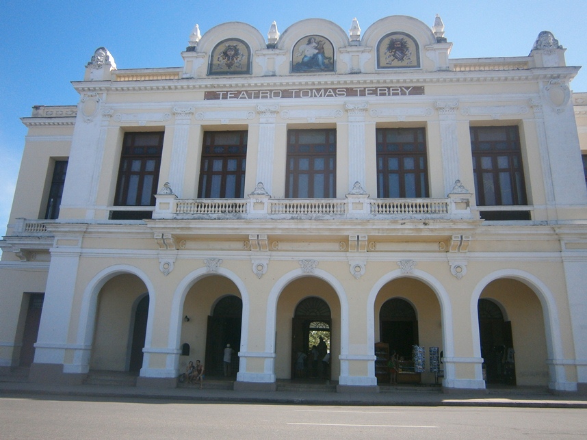 Continúa en Cienfuegos intensa actividad cultural