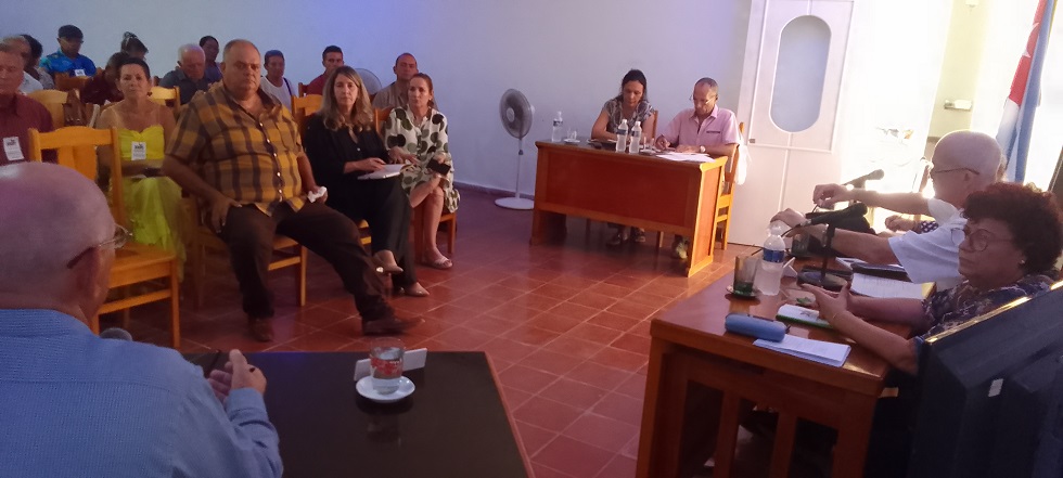 Ministra de Educación destaca aporte metodológico para la enseñanza de la historia