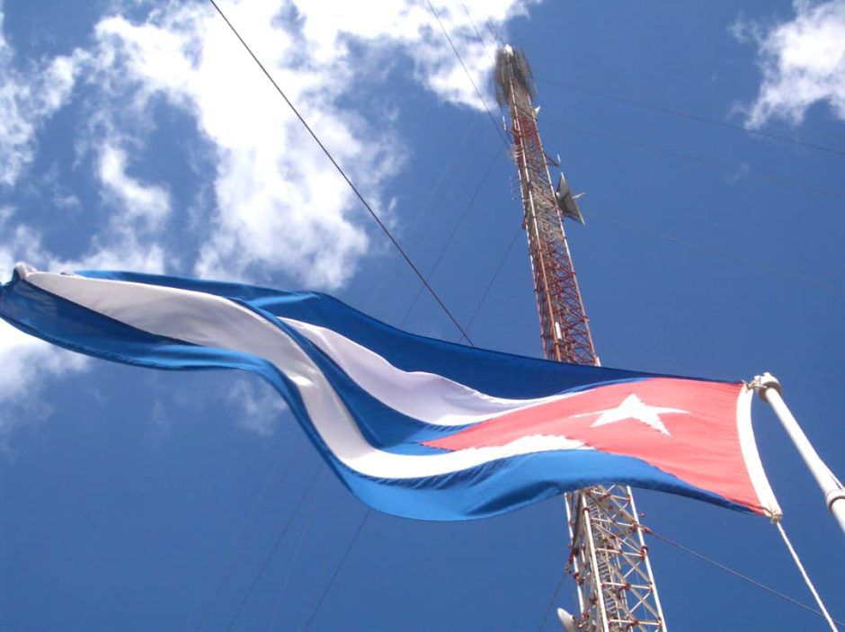 Felicita Díaz-Canel a Radiocuba por su aniversario 30