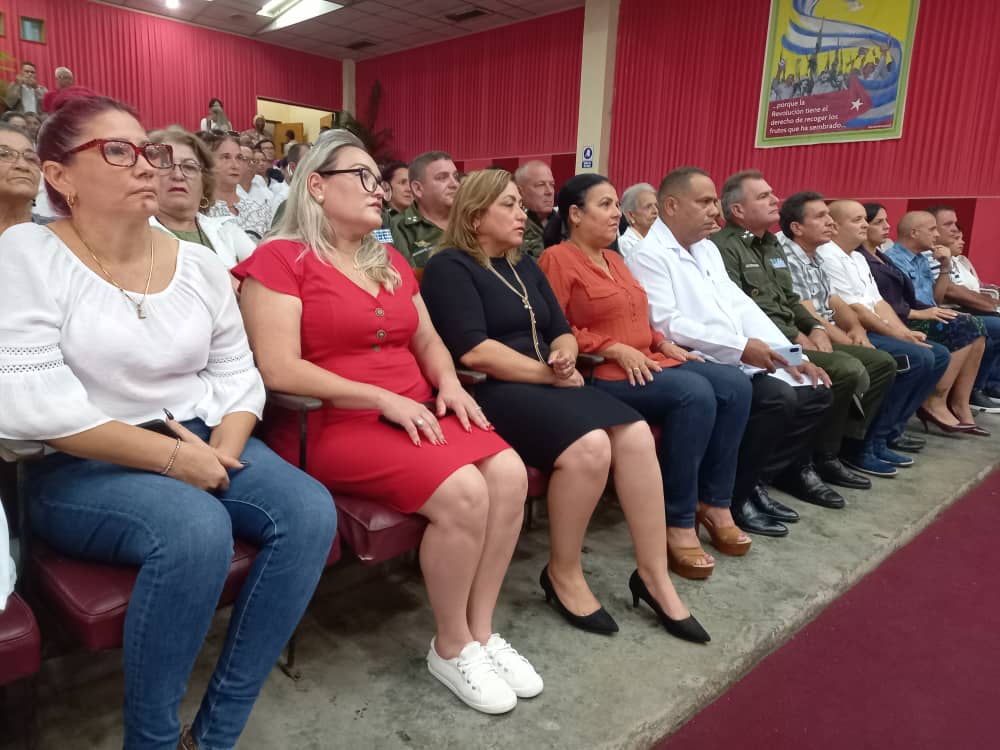 Celebran en Villa Clara aniversario 35 del Hospital Arnaldo Milián Castro