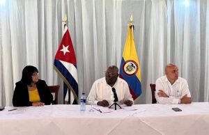Intercambia Valdés Mesa con organizaciones solidarias en Colombia